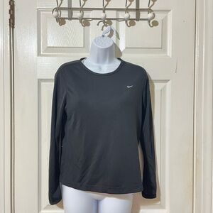 Nike Women's Active Wear Black Long Sleeve Tee